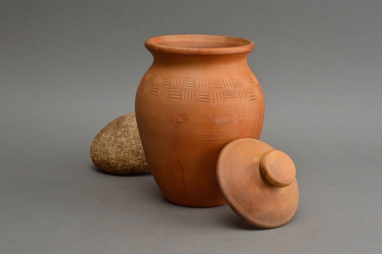 Clay pot for storing food