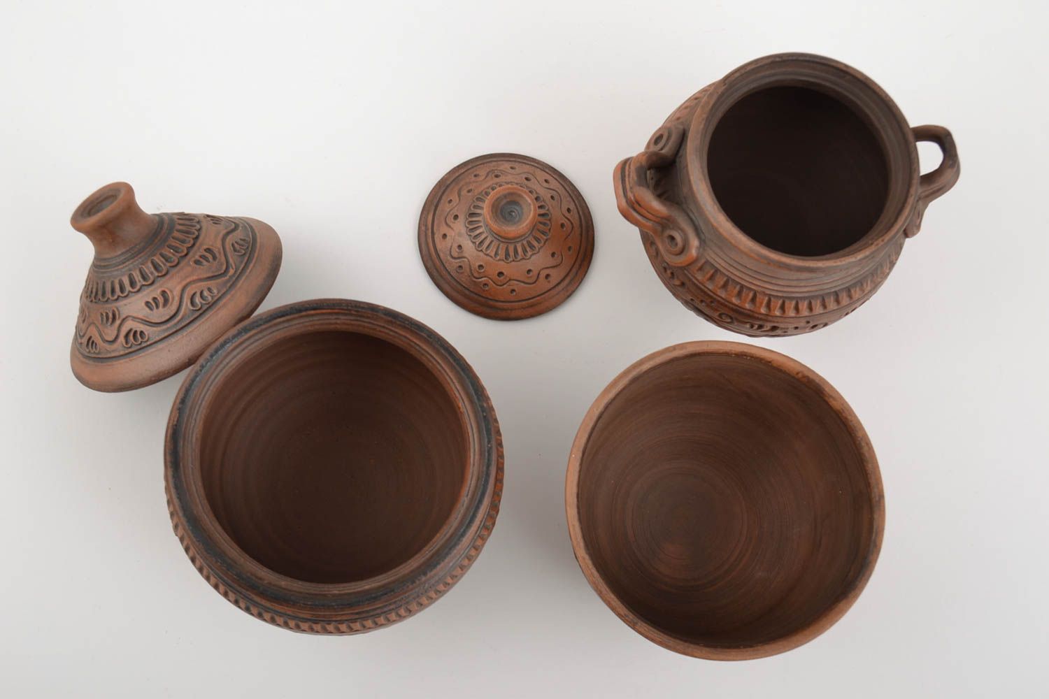 Ceramic crockery set