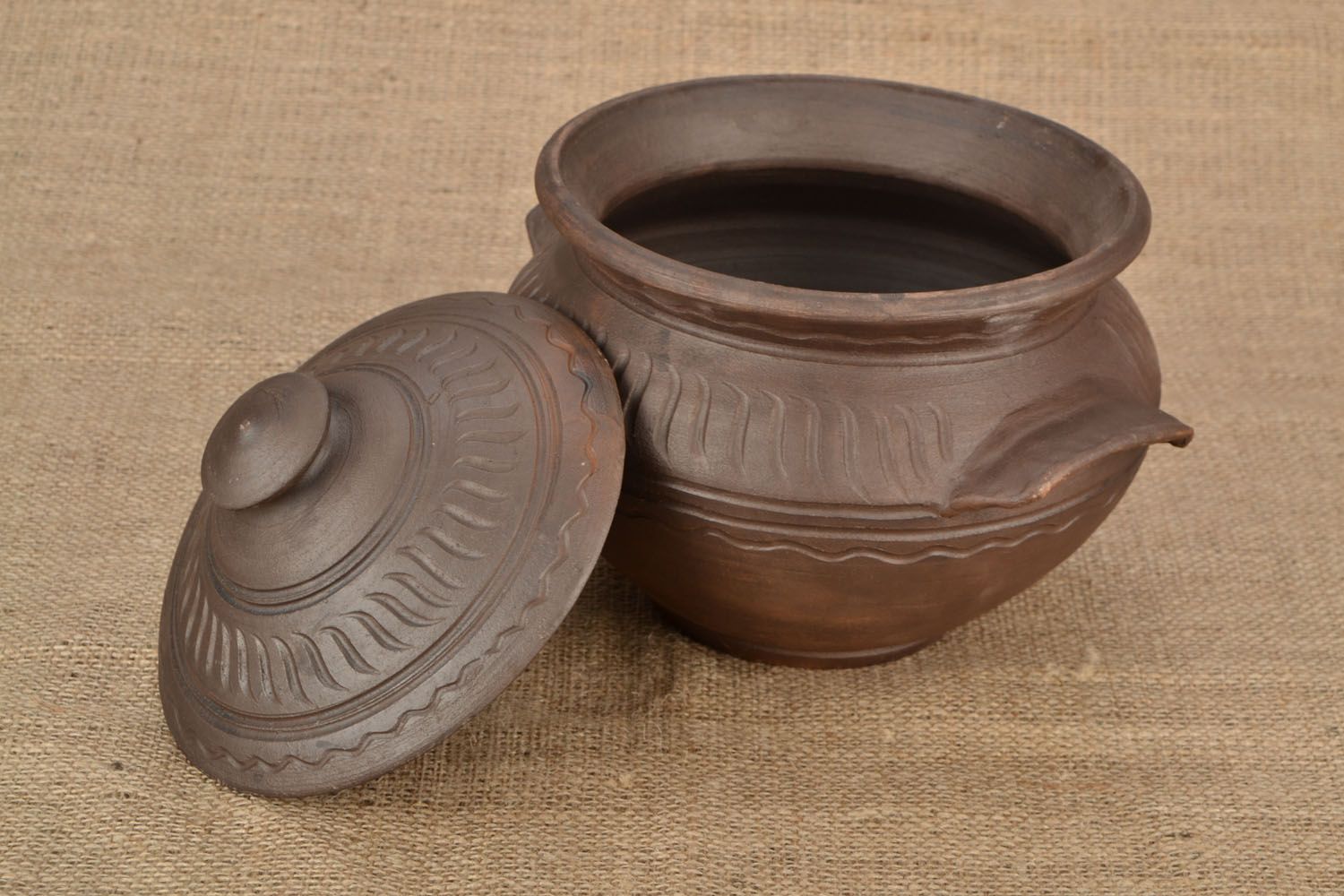 Clay pot for first courses