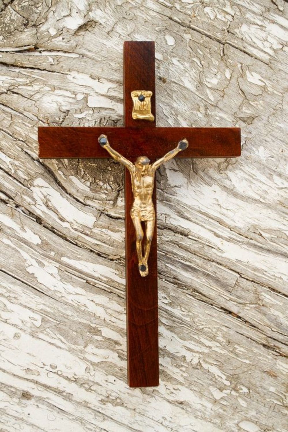 Wall cross with crucifixion