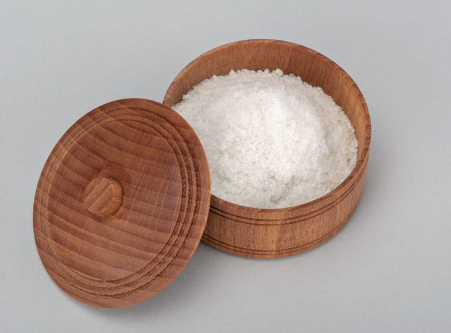 Wooden salt cellar