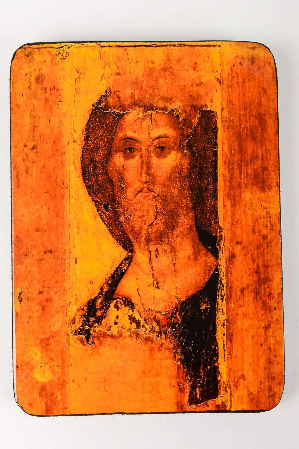 Icon of Jesus Christ on a tree, painted with paint.